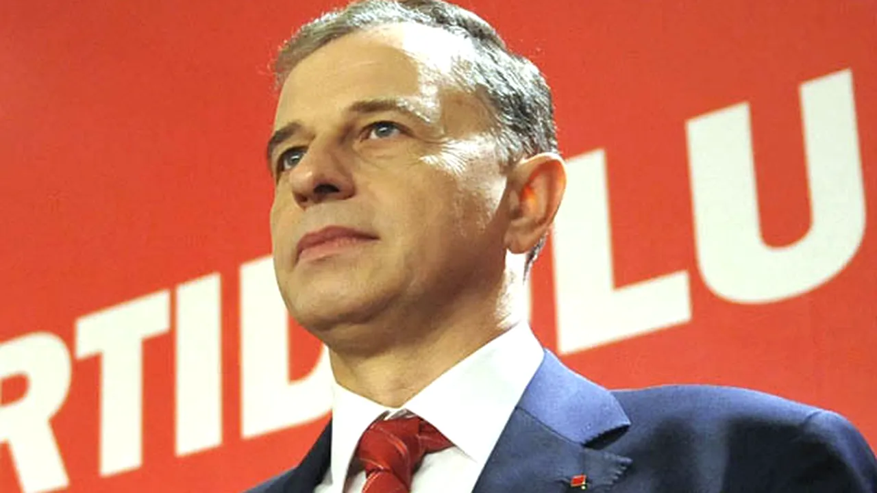 PSD îl caută pe Geoană să-şi plătească elicopterul roşu