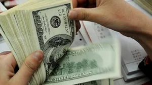 Şeful FMI va primi compensaţii de cel puţin 60% din salariul anual, dacă va fi demis