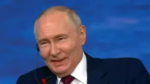 VIDEO Putin a început să râdă, în timp ce Diana Șoșoacă susținea că România „nu are președinte” și ataca Ucraina