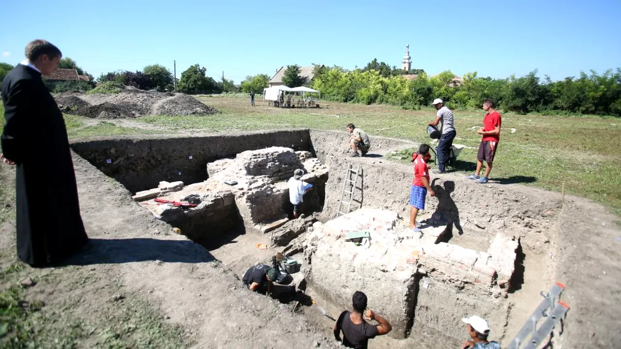 Mănăstire în care ar putea fi înmormântat regele Andrei al II-lea al Ungariei, descoperită în Timiş - GALERIE FOTO 