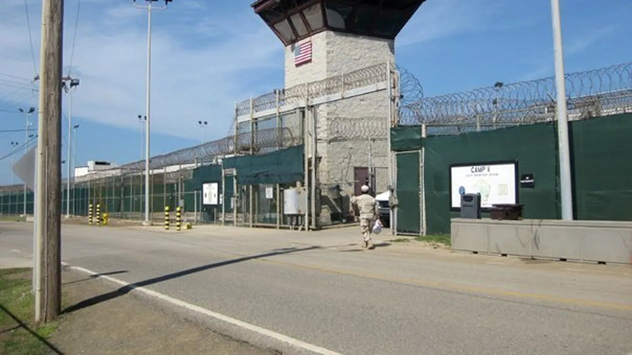 Cum vrea Washingtonul să îmbunătăţească telecomunicaţiile cu Guantanamo