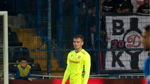 Dinamo a anunţat rezilierea amiabilă a contractului cu portarul Adnan Golubović