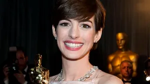 Actriţa Anne Hathaway, la un pas de a se îneca, în Hawaii