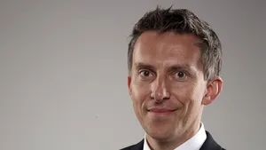 Televiziunea joacă rolul principal în satisfacerea curiozităţii. Oamenii vor conţinut unic - studiu