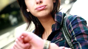 Eşti mereu în întârziere? Trei paşi simpli care te pot ajuta să schimbi acest obicei