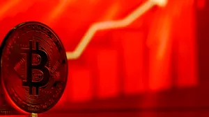 Bitcoin ajunge la un nou maxim istoric. A depășit 110.000 dolari