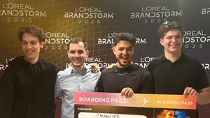 TREI STUDENȚI DE LA FABIZ-ASE VOR REPREZENTA ROMÂNIA ÎN FINALA INTERNAȚIONALĂ A COMPETIȚIEI DE BUSINESS L’ORÉAL BRANDSTORM