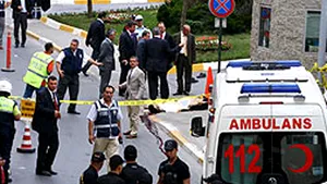 Şase morţi într-un atac armat comis la Istanbul