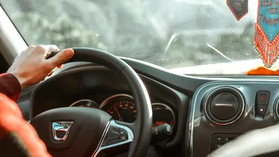 ECONOMIC Permisul de conducere și certificatul de înmatriculare se scumpesc. Cât vor costa documentele auto de la 15 septembrie