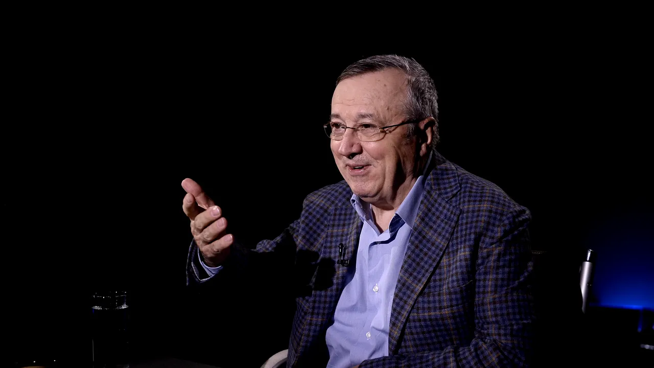 Ion Cristoiu, EXCLUSIV la Marius Tucă Show. „Pentru Klaus Iohannis este important ca Ciolacu să învingă la congres. A avea un om al lui în fruntea PSD este vital pentru preşedinte!”/ Marius Tucă: „Este prima dată în istoria postrevoluţionară când PSD nu face opoziţie”