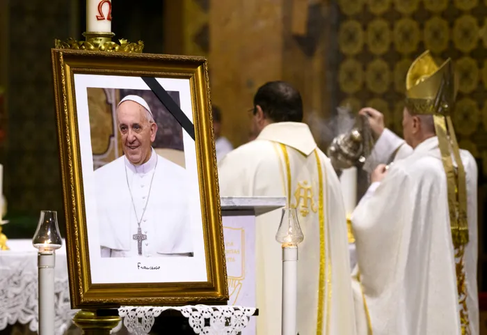 Live Text E oficial! Când va fi înmormântat Papa Francisc/Ilie Bolojan și alți lideri ai lumii vor fi prezenți la eveniment