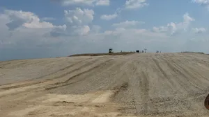 Reportaj: Ca beduinii prin praful autostrăzii Bucureşti- Ploieşti