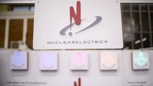 ECONOMIC România intră în lupta pentru uraniul Nigerului. Nuclearelectrica vrea să cumpere 300 de tone din stocul blocat la Niamey, râvnit și de Rusia