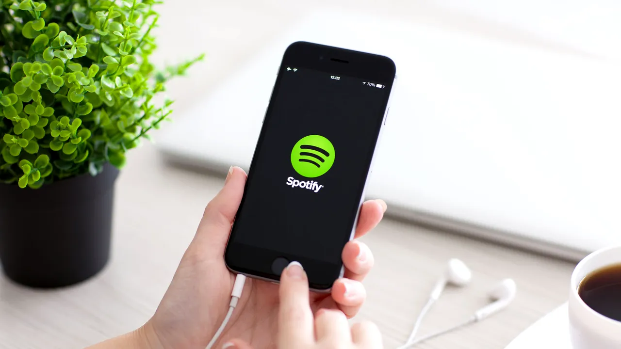 Spotify va avea cărţi audio direct în aplicaţie. Compania a semnat cu cele mai mari edituri din lume într-o încercare de a ataca poziţia dominantă a Audible - Amazon