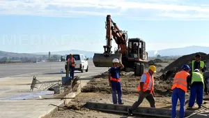Pista de aterizare a Aeroportului din Oradea a fost extinsă