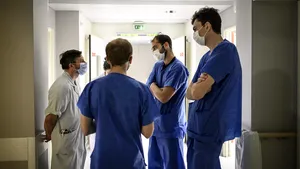 Franţa îi va amenda pe pacienţii care nu se prezintă la programările la medic / Guvernul vrea să crească şi numărul absolvenţilor de Medicină