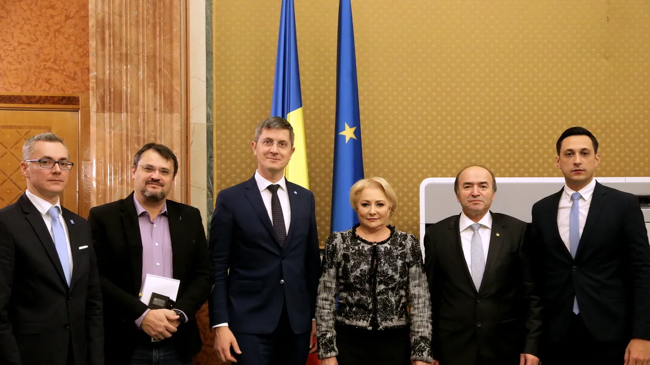 Guvern, despre întâlnirea premierului cu liderii USR: Au fost discutate unele teme de actualitate