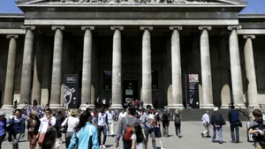 Directorul British Museum a demisionat după ce sute de obiecte preţioase au fost furate 