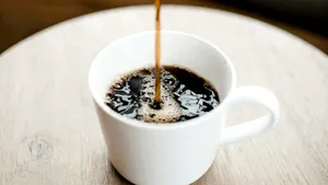 Studiu. Cofeina din sânge ar putea influența grăsimea corporală și riscul de diabet