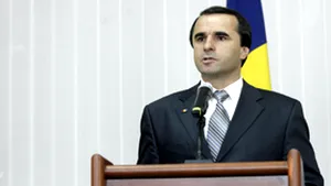 Politicienii şi analiştii moldoveni comentează demisia premierului Vasile Tarlev