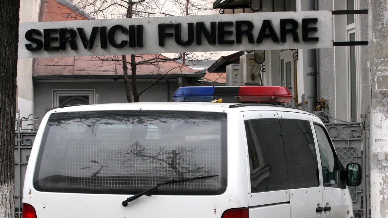 Maşină condusă de un şofer beat, urmărită de Poliţie în Maramureş. Ce au descoperit agenţii în autoturism după accident