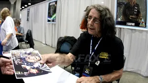 Peter Mayhew, actorul care l-a interpretat pe Chewbacca în 