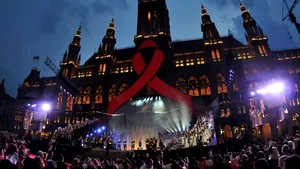 Fauni şi ghirlande de flori, la cea de-a 18-a ediţie a Life Ball-ului de la Viena
