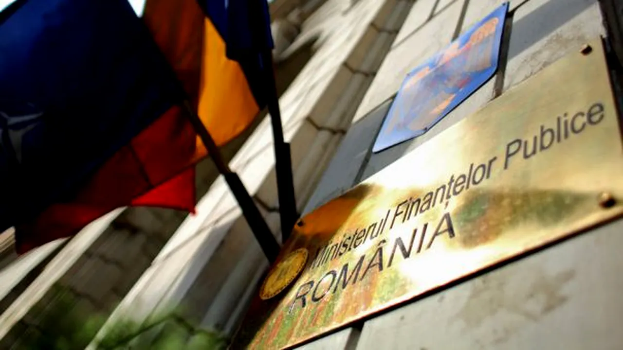 Ministerului Finanţelor Pubice va angaja cu 5.000 euro pe lună un specialist care să implementeze plăţile cu cardul
