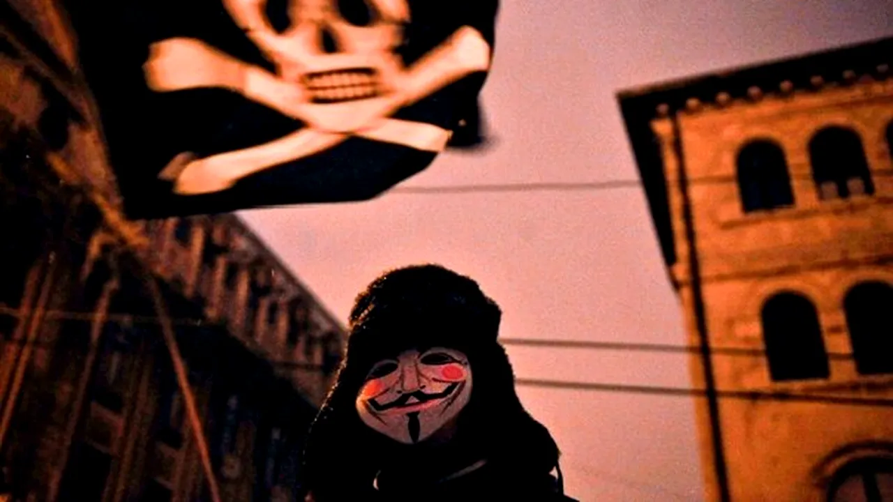 Proteste faţă de ACTA, cu monitoare, calculatoare şi pancarte 