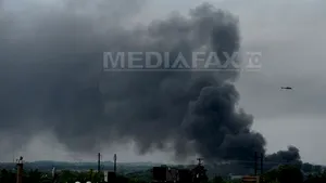 SUA: Un tren care transporta substanţe chimice a deraiat şi a EXPLODAT - VIDEO