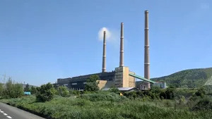 Sindicatul de la Termocentrala Mintia acuză că ministrul Economiei este responsabil de creşterea emisiilor de SO2