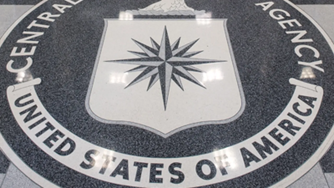 Şapte foşti directori CIA cer închiderea anchetei asupra interogatoriilor antiteroriste
