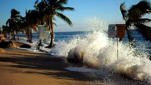 Stare de urgenţă în Insulele Caraibe. Uraganul Irma poate genera valuri de până la şapte metri înălţime / Sâmbătă ar putea ajunge în sudul Floridei