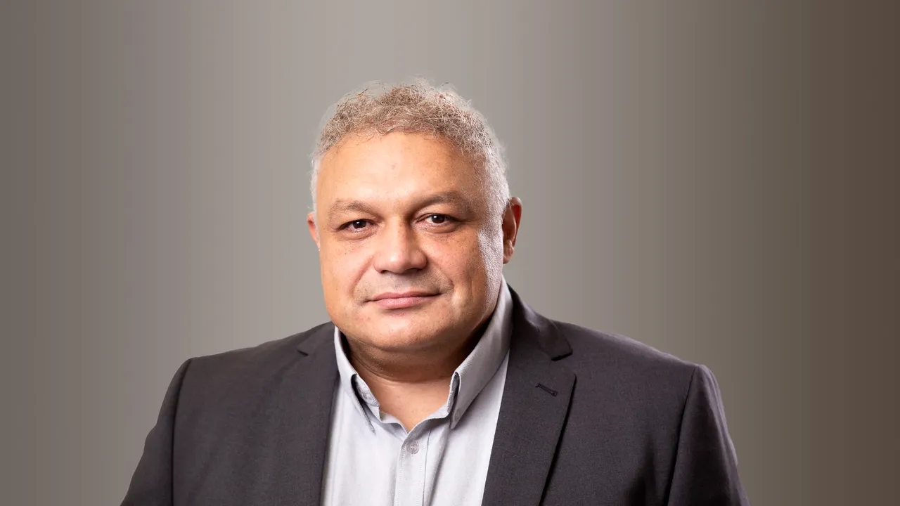 (P) Industria medicală din Europa, digitalizată cu sprijinul unei companii cu conducere românească. Bogdan Dumitrescu, CEO htss: Farmacii, clinici şi spitale din 11 ţări sunt digitalizate cu ajutorul produselor noastre