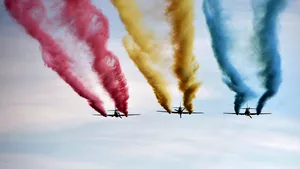 MApN cere aprobarea Parlamentului pentru contracte de înzestrare de peste 9 miliarde euro