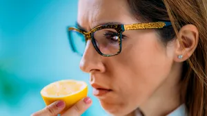 Studiu: Mirosul schimbă percepţia oamenilor asupra lor însăşi