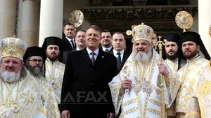 Preşedintele Iohannis a participat la slujba de la Patriarhie şi a discutat cu Preafericitul Daniel - FOTO, VIDEO