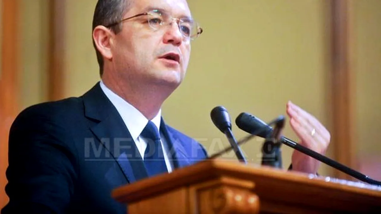 Băsescu: N-am cum să fiu supărat pe premier, pot fi nemulţumit că lucrurile nu se fac mai repede