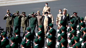 Amnesty International avertizează că Iranul recrutează copii, chiar și de 12 ani pentru a-i face soldați