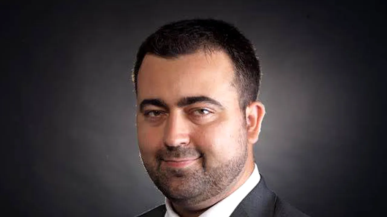 Radu Magdin, care se ocupa de comunicarea externă a lui Ponta, pleacă din postul de consilier