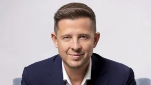 POLITIC „Din 4 miniștri, 3 n-au legătură cu PNL/ De 20 de ani asta faci”. Hubert Thuma, atac dur la adresa taberei Ilie Bolojan și USR în ședința tensionată