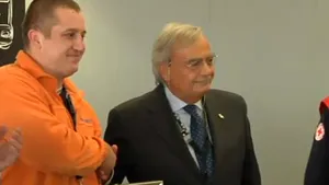 Şofer român, premiat în Italia după blocarea autostrăzii pentru salvarea victimelor unui accident - VIDEO