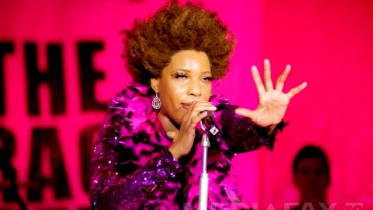 CONCERTUL Macy Gray de la Bucureşti: Coveruri şi competiţii de virtuozitate între instrumentişti - FOTO