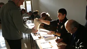 BEC: Prezenţa la referendum până la ora 19.00 era de 46,84%