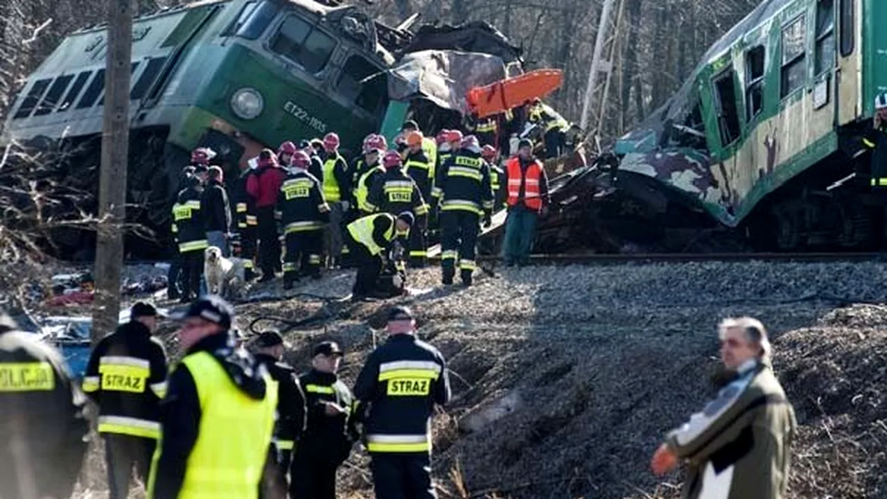 Parchetul polonez a inculpat un şef de gară pentru catastrofa feroviară de sâmbătă