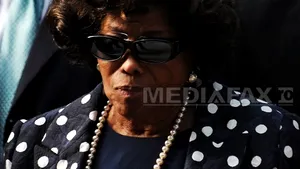 Mama cântăreţului Michael Jackson va face recurs la procesul intentat companiei AEG