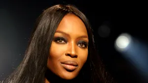Naomi Campbell a plâns în emisiunea lui Oprah Winfrey - VIDEO