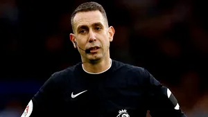 Arbitru Premier League concediat după ce ar fi făcut comentarii denigratoare la adresa echipei Liverpool şi fostului manager Jurgen Klopp