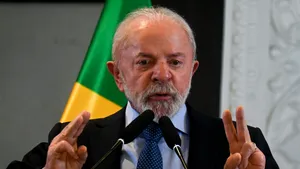 Președintele Braziliei se ia de Donald Trump: „Nu are dreptul să se trezească dimineața și să amenințe o țară. Un al Treilea Război Mondial ar fi o tragedie”. Cum s-au certat cei doi lideri