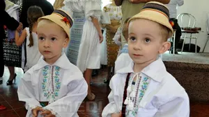 Sute de copii au participat la Festivalul – concurs „Izvoare covăsnene”